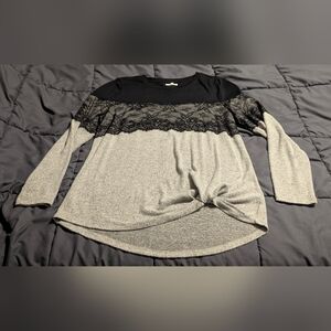 Maurices Black and Gray Lace Accent Top With Tied Knot Waist Size Large